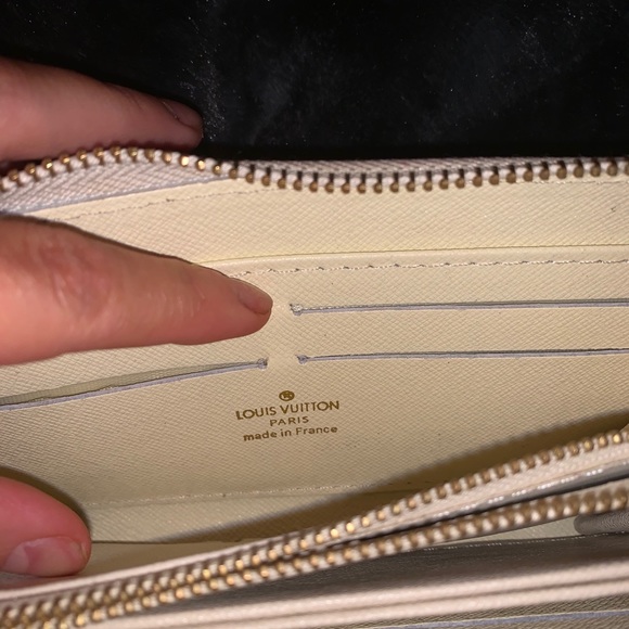 Wallet - Picture 3 of 3